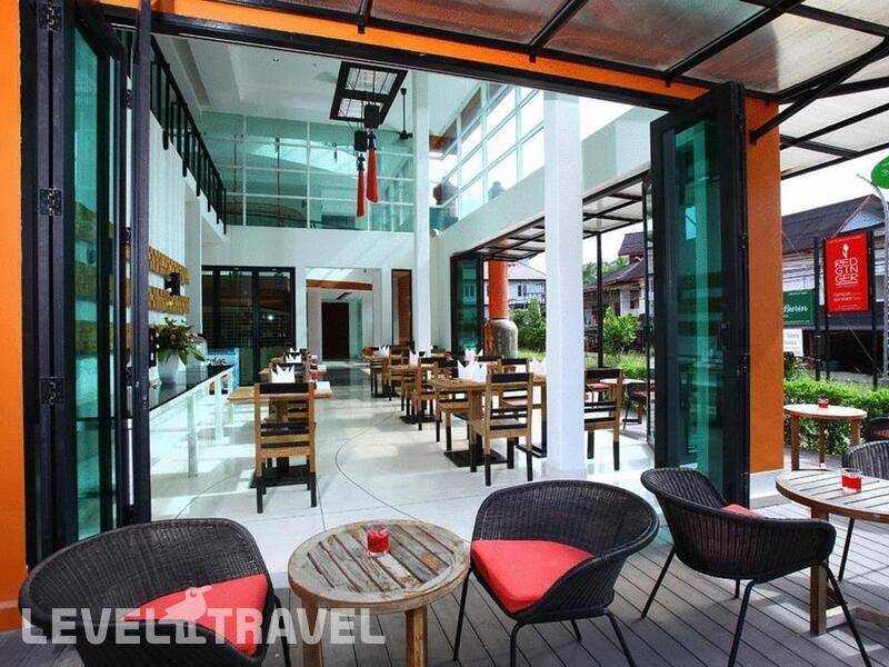 Фотография The Small Hotel