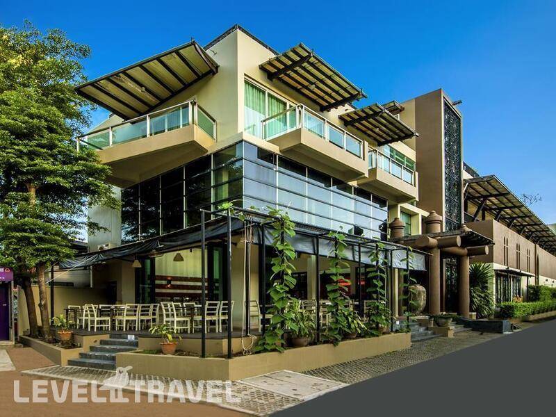 Фотография The Small Hotel