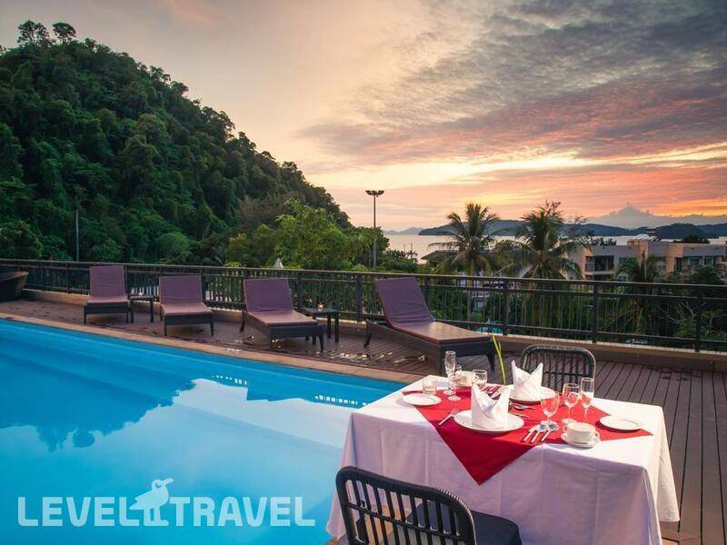 Фотография The Small Hotel