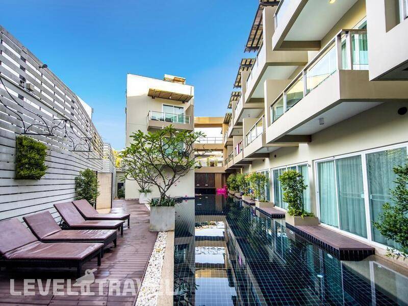 Фотография The Small Hotel