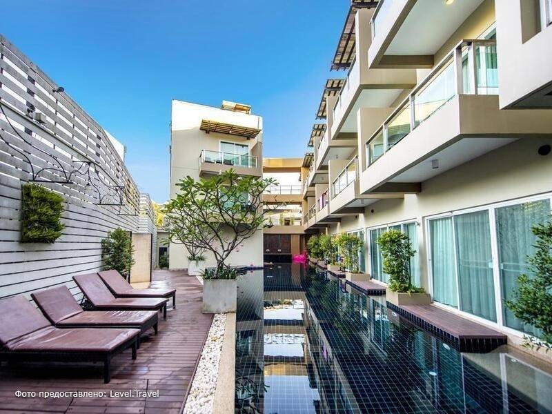 Фотография The Small Hotel