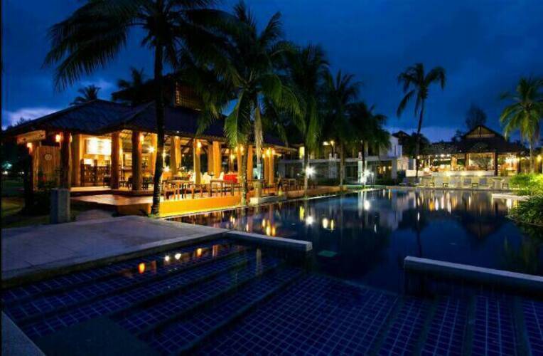 Palm Galleria Resort