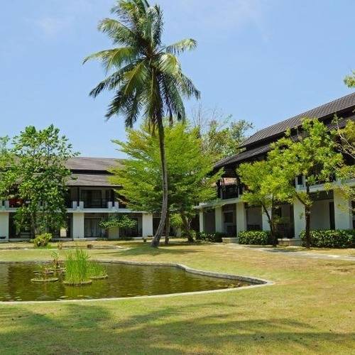 Palm Galleria Resort