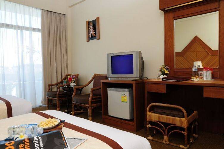 Golden Beach Hotel