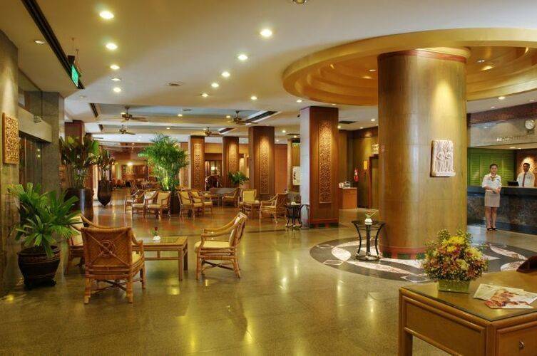 Golden Beach Hotel