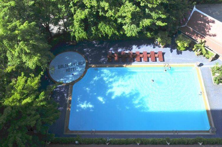 Golden Beach Hotel