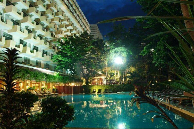 Golden Beach Hotel