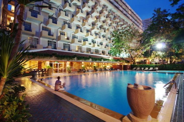 Golden Beach Hotel