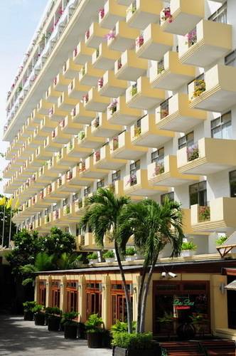 Golden Beach Hotel