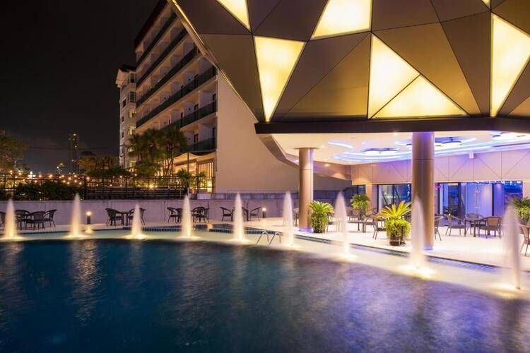 Rodina Beach Hotel (Ex. Isawanya Beach Resort)