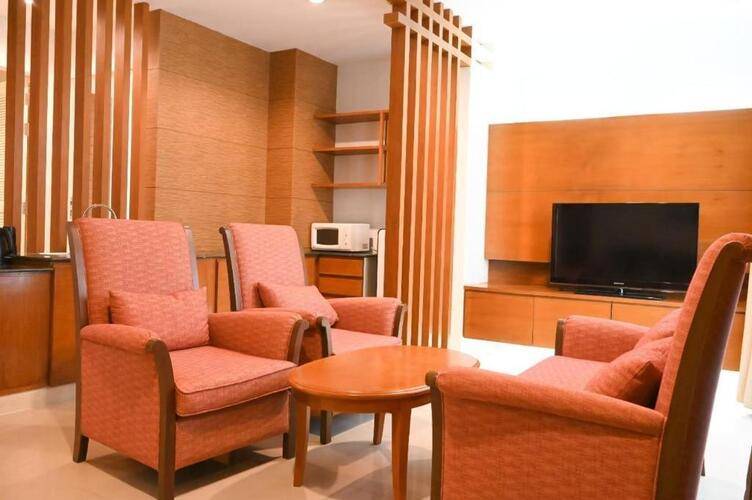 Royal Beach View Hotel