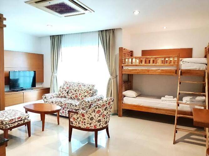 Royal Beach View Hotel