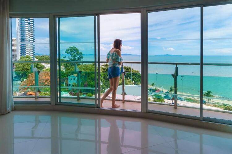 Royal Beach View Hotel