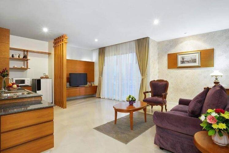 Royal Beach View Hotel