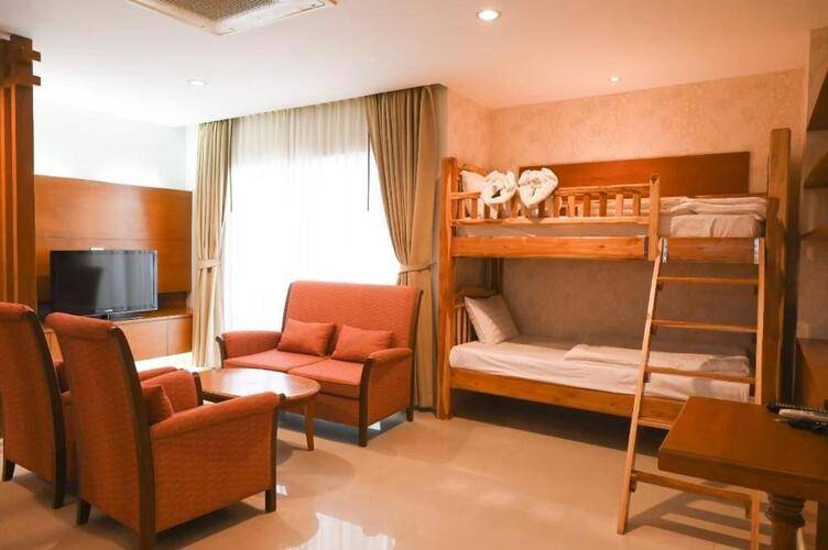 Royal Beach View Hotel