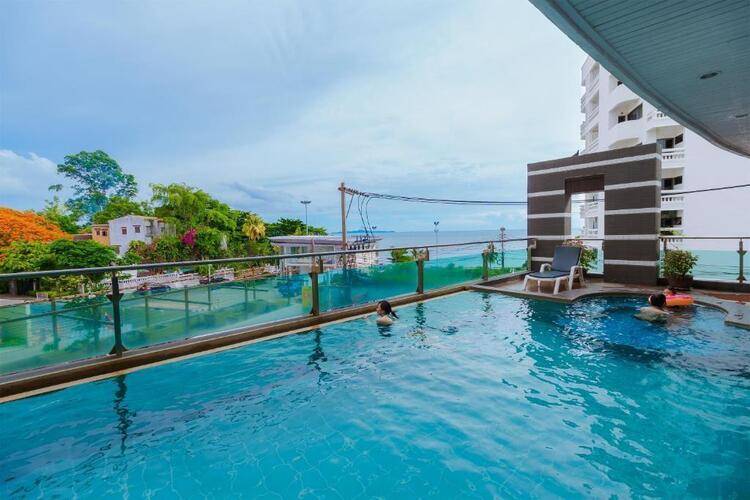 Royal Beach View Hotel