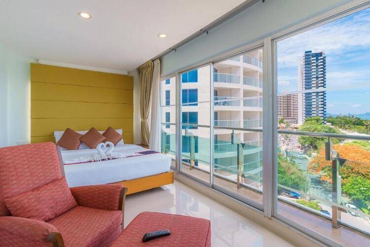 Royal Beach View Hotel