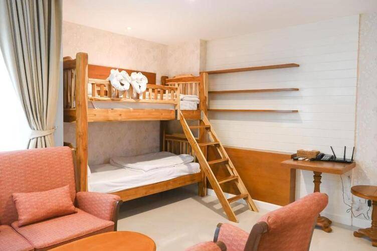 Royal Beach View Hotel