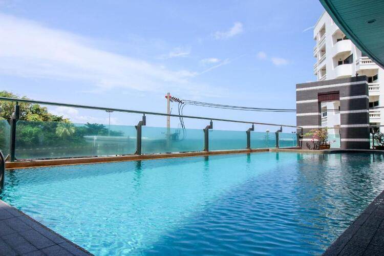 Royal Beach View Hotel