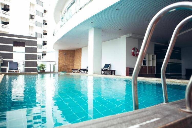 Royal Beach View Hotel