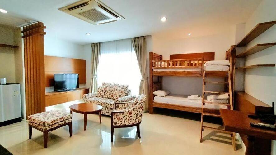 Royal Beach View Hotel