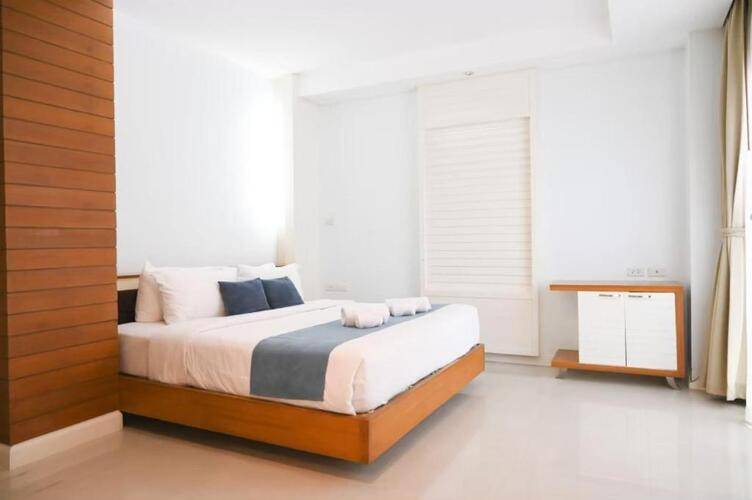 Royal Beach View Hotel