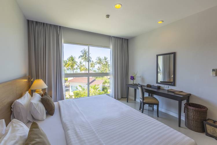 Kantary Beach Hotel Villas & Suites