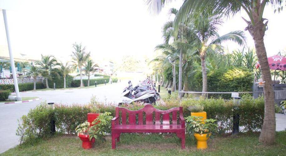 Samui Verticolor Hotel