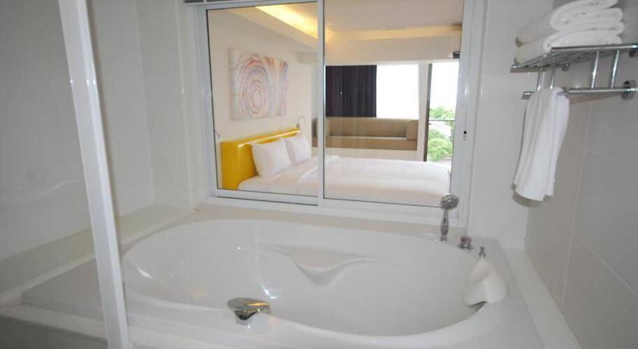Samui Verticolor Hotel
