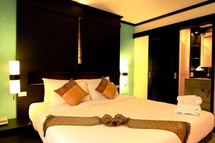 Rattana Beach Hotel