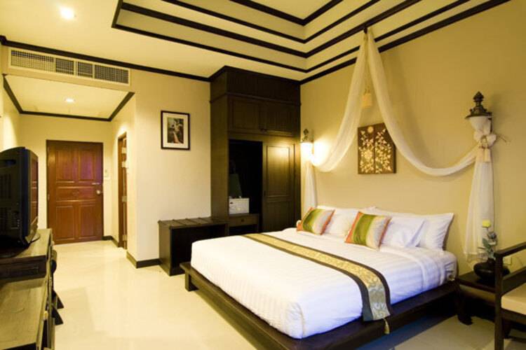 Kanok Buri Resort & Spa