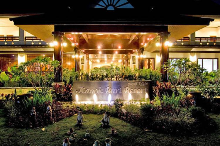 Kanok Buri Resort & Spa