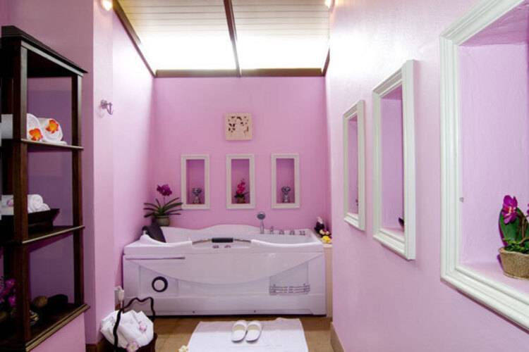 Kanok Buri Resort & Spa