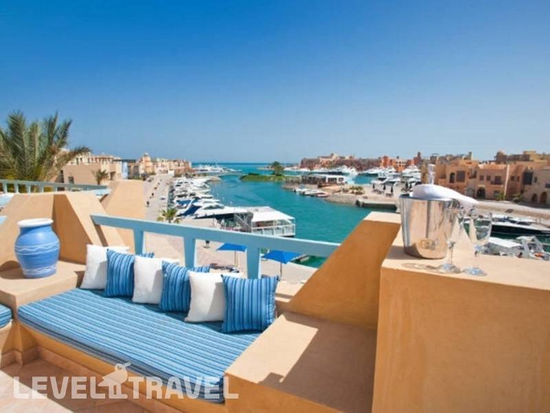 Фотография Captains Inn Hotel