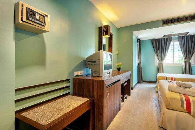 The Jomtien Twelve Boutique Hotel