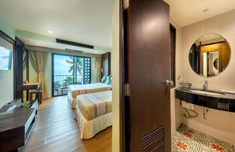 The Jomtien Twelve Boutique Hotel