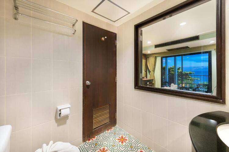 The Jomtien Twelve Boutique Hotel