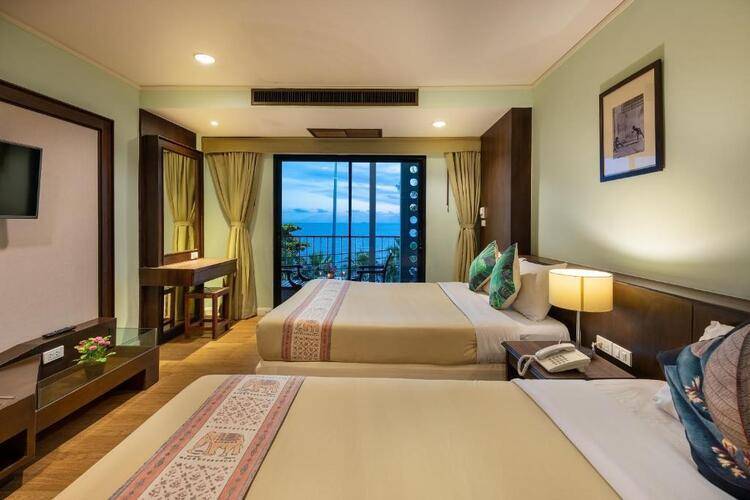 The Jomtien Twelve Boutique Hotel