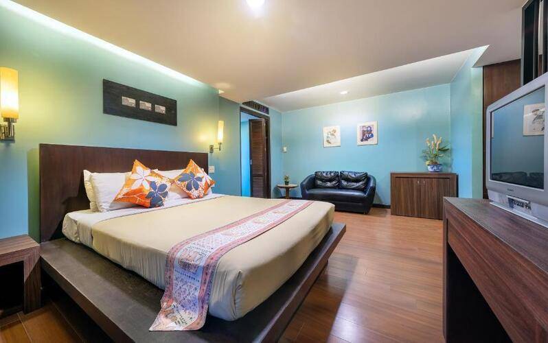 The Jomtien Twelve Boutique Hotel