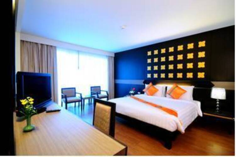 Crystal Palace Hotel