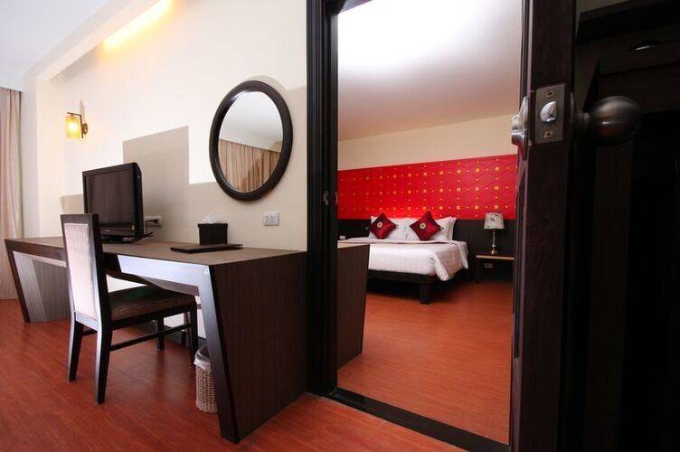 Crystal Palace Hotel