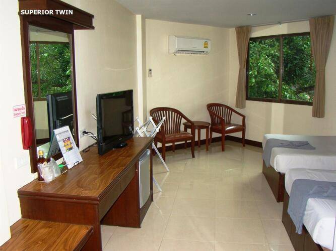 Twin Palms Resort