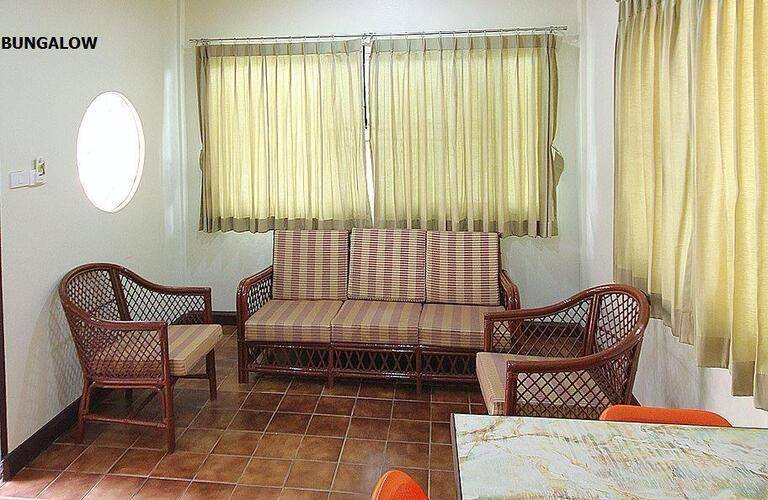 Twin Palms Resort