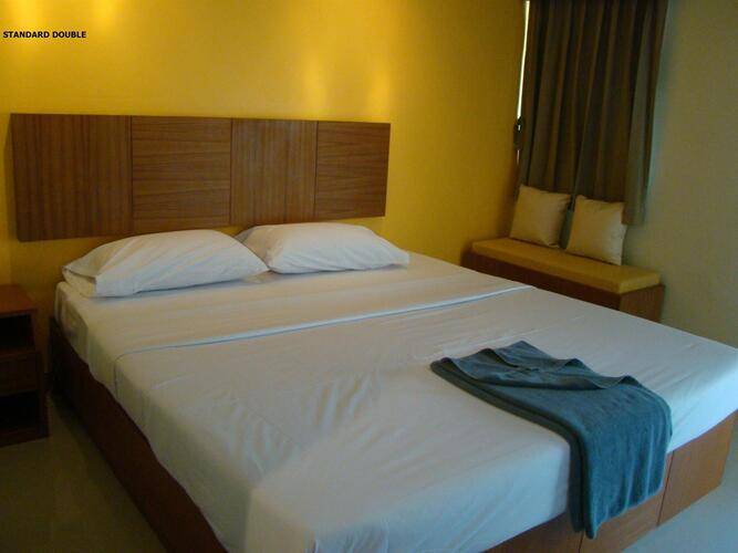 Twin Palms Resort