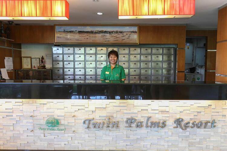 Twin Palms Resort