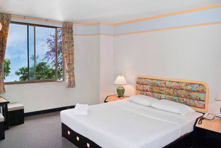 Flipper Lodge Hotel