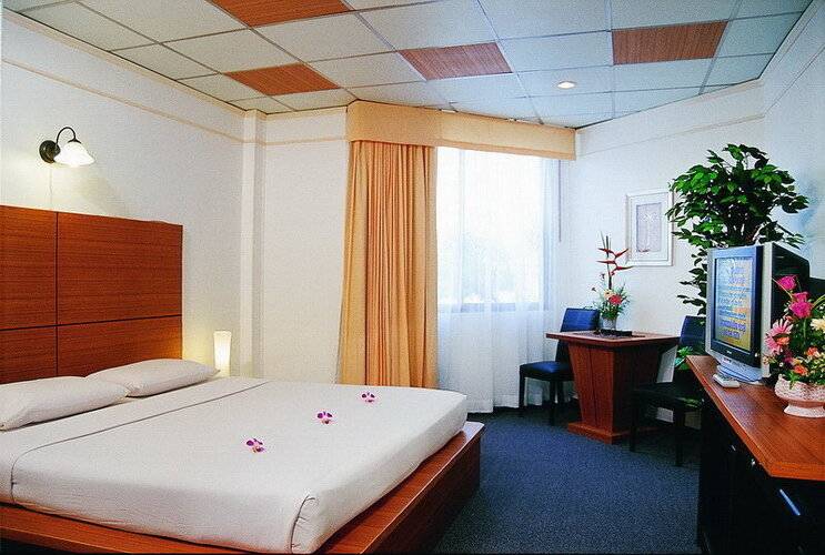 Flipper Lodge Hotel