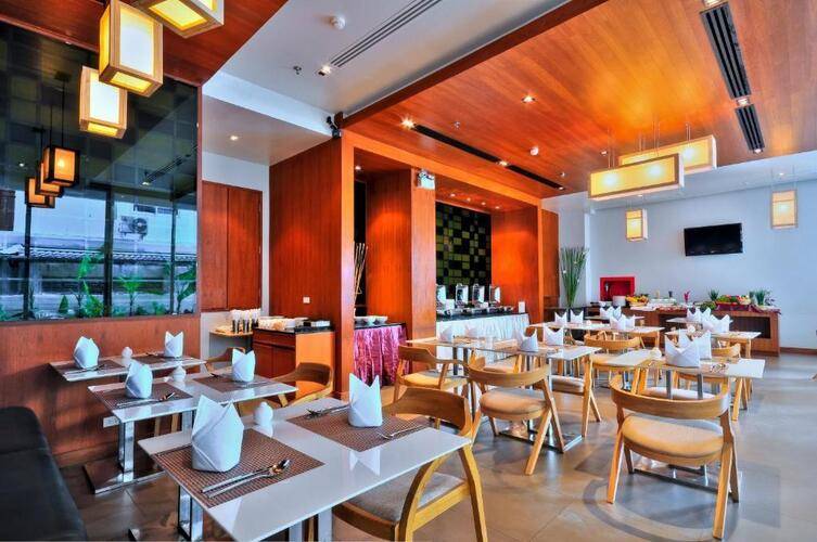 The Ashlee Heights Patong Hotel & Suites