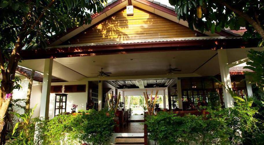 Paradise Beach Resort By Variety Hotels