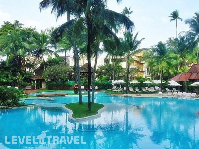 Фотография Patong Beach Hotel